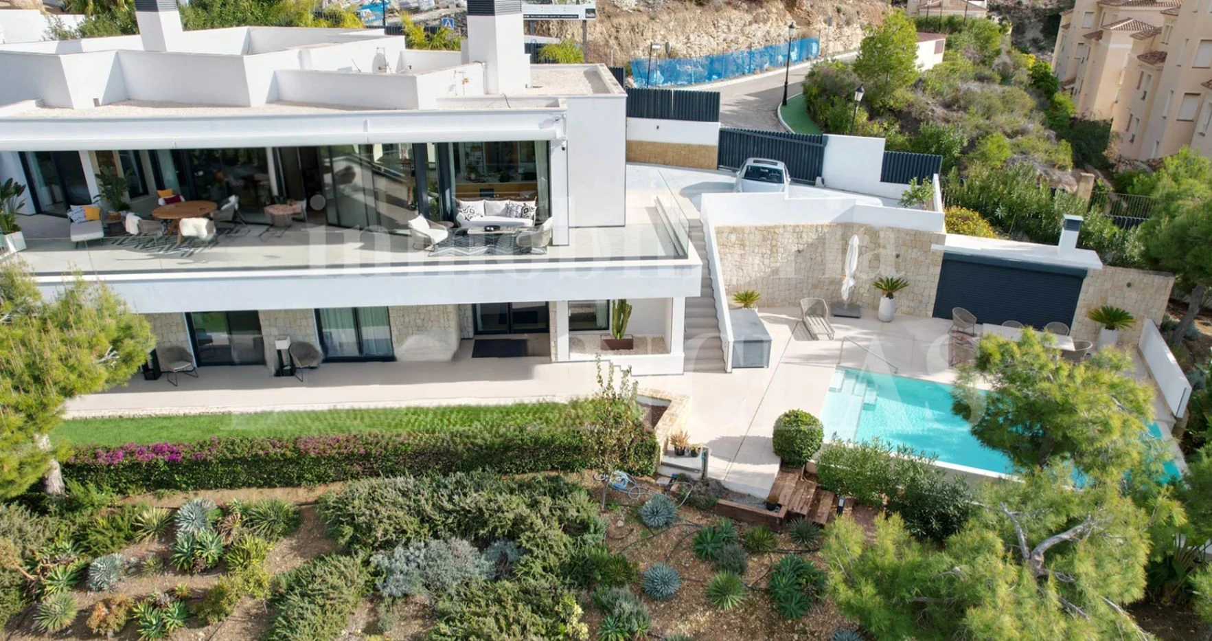 Lujosa villa contemporánea en Altea Hills con vistas al mar y piscina climatizada