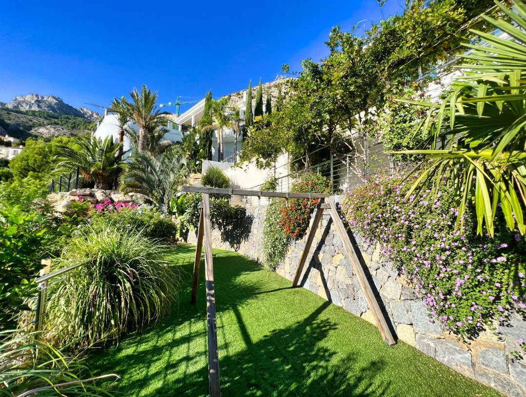 Villa de lujo con vistas panorámicas al mar en Altea Hills