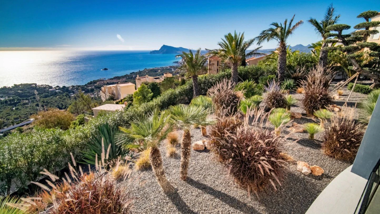 Villa contemporánea de lujo con vistas panorámicas al mar en Altea Sierra