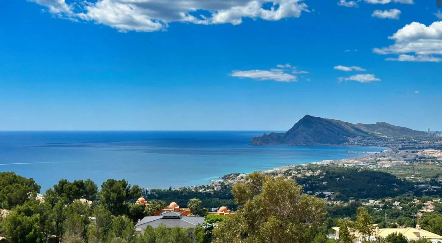 Villa de obra nueva con vistas al mar en venta en Sierra de Altea