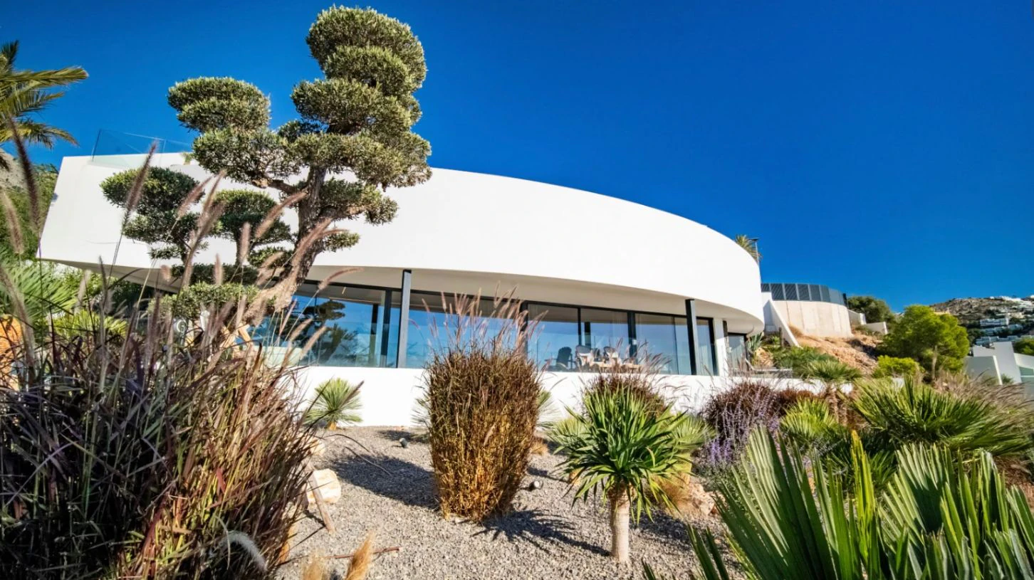 Villa contemporánea de lujo con vistas panorámicas al mar en Altea Sierra