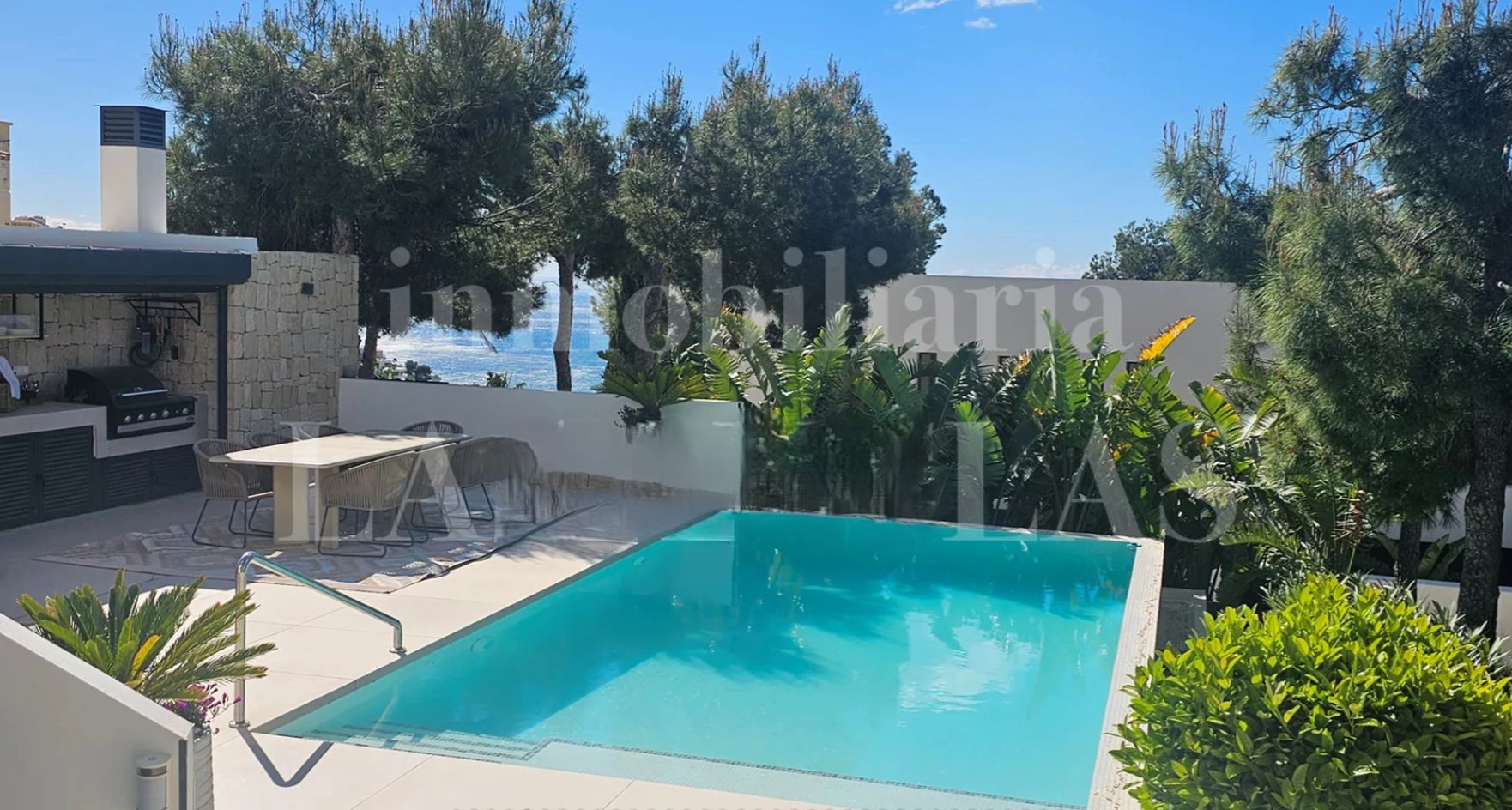 Lujosa villa contemporánea en Altea Hills con vistas al mar y piscina climatizada