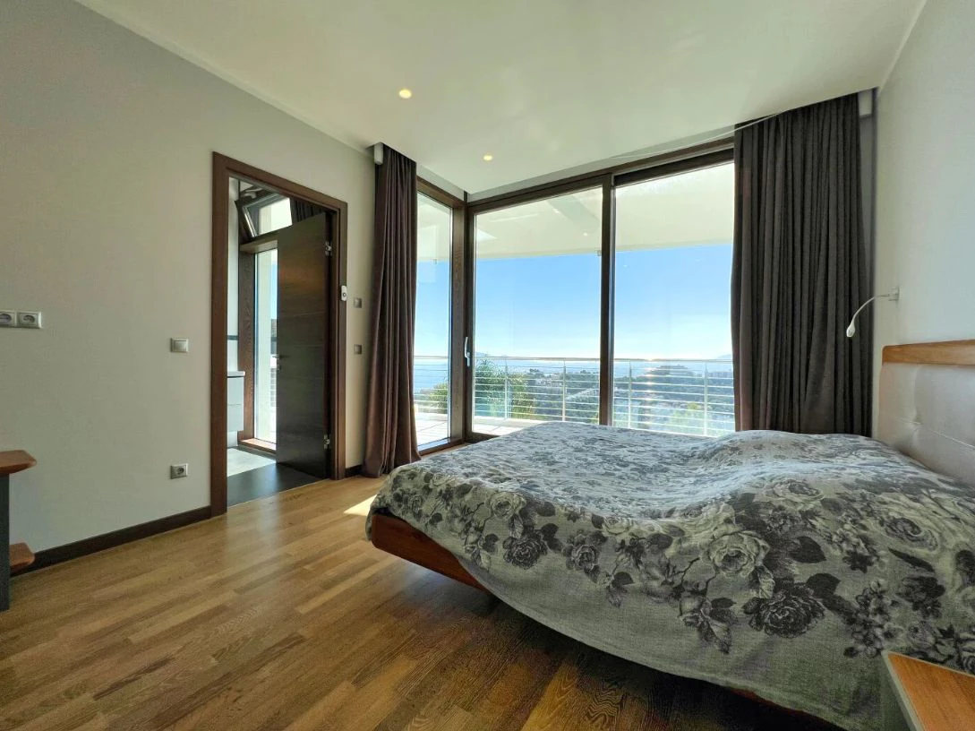 Villa de lujo con vistas panorámicas al mar en Altea Hills