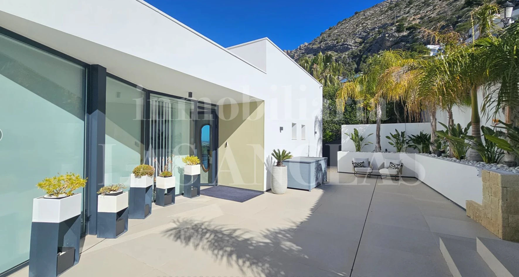 Lujosa villa contemporánea en Altea Hills con vistas al mar y piscina climatizada