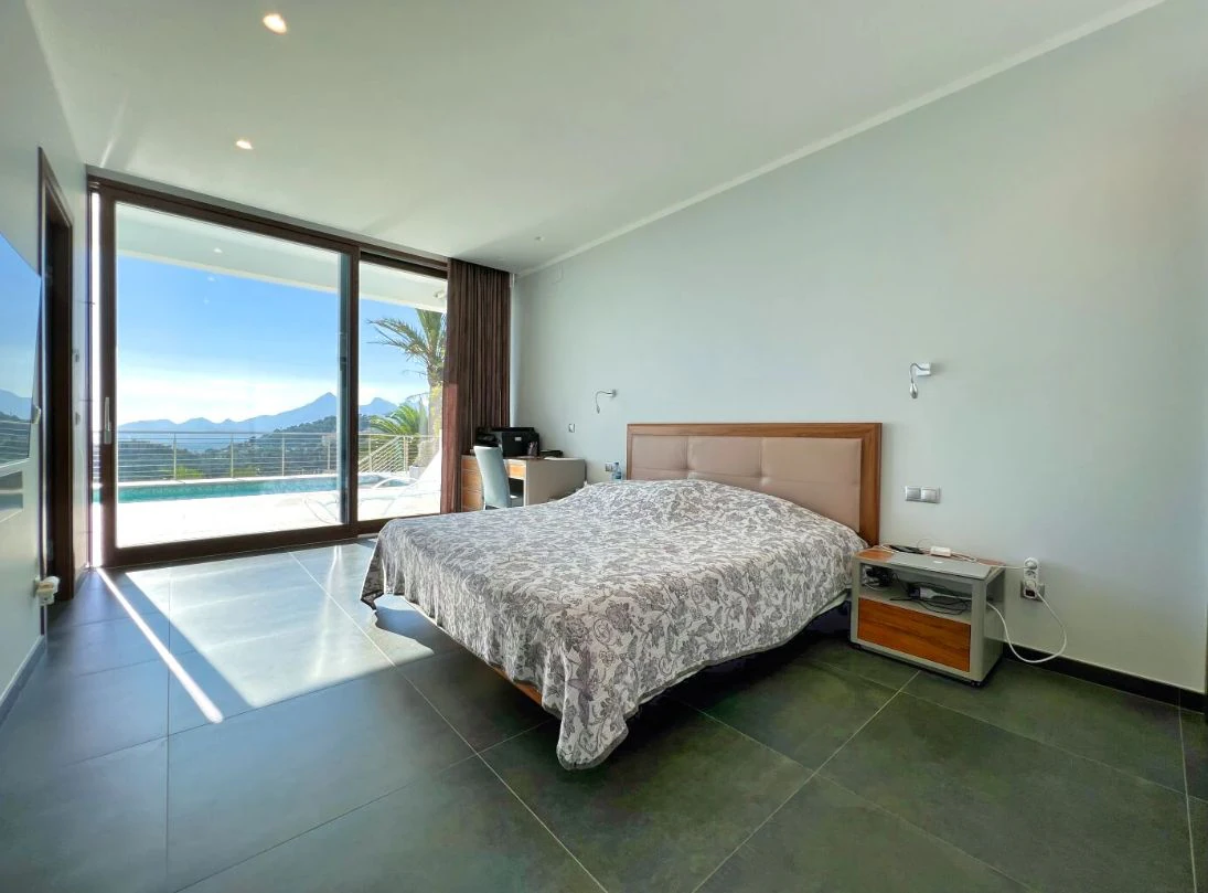 Villa de lujo con vistas panorámicas al mar en Altea Hills