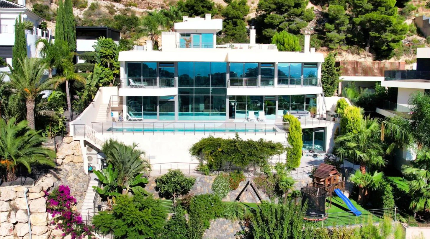 Villa de lujo con vistas panorámicas al mar en Altea Hills