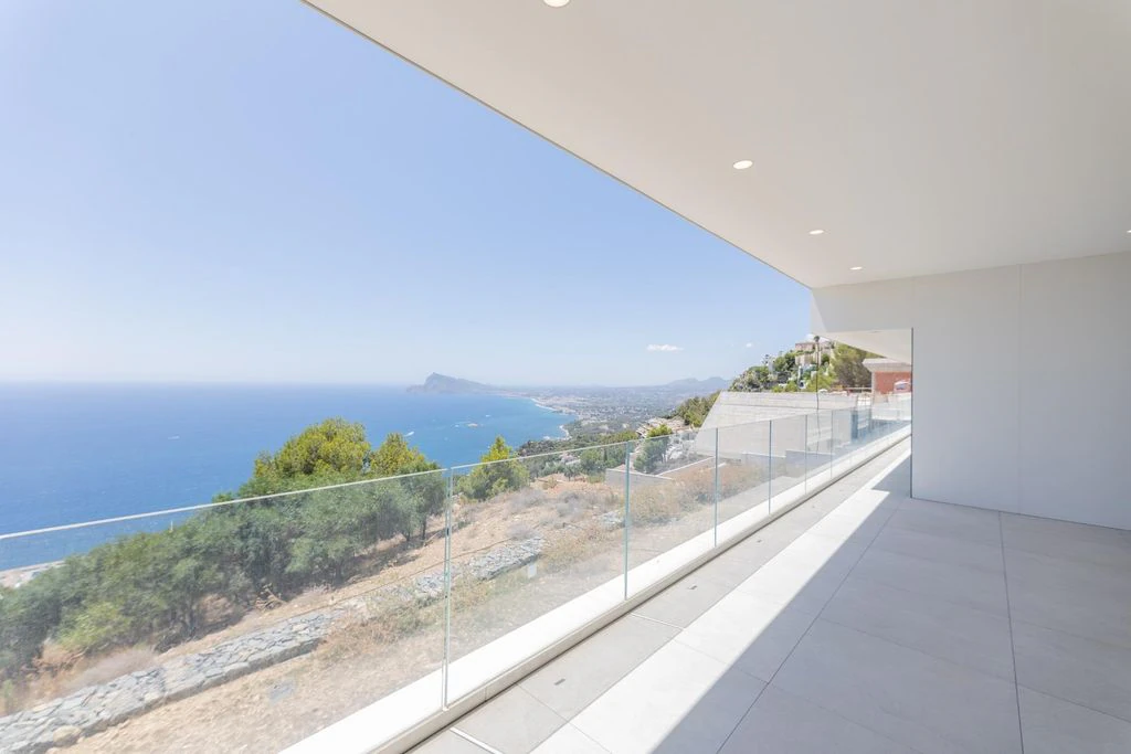 Villa de lujo en Altea Hills con vistas al mar, piscina y zona wellness