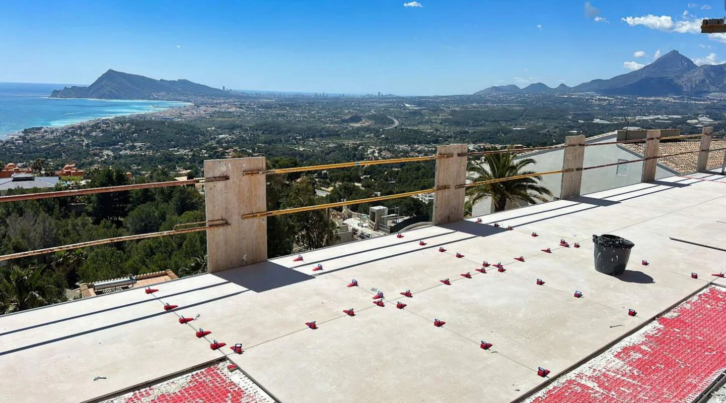 Villa de obra nueva con vistas al mar en venta en Sierra de Altea