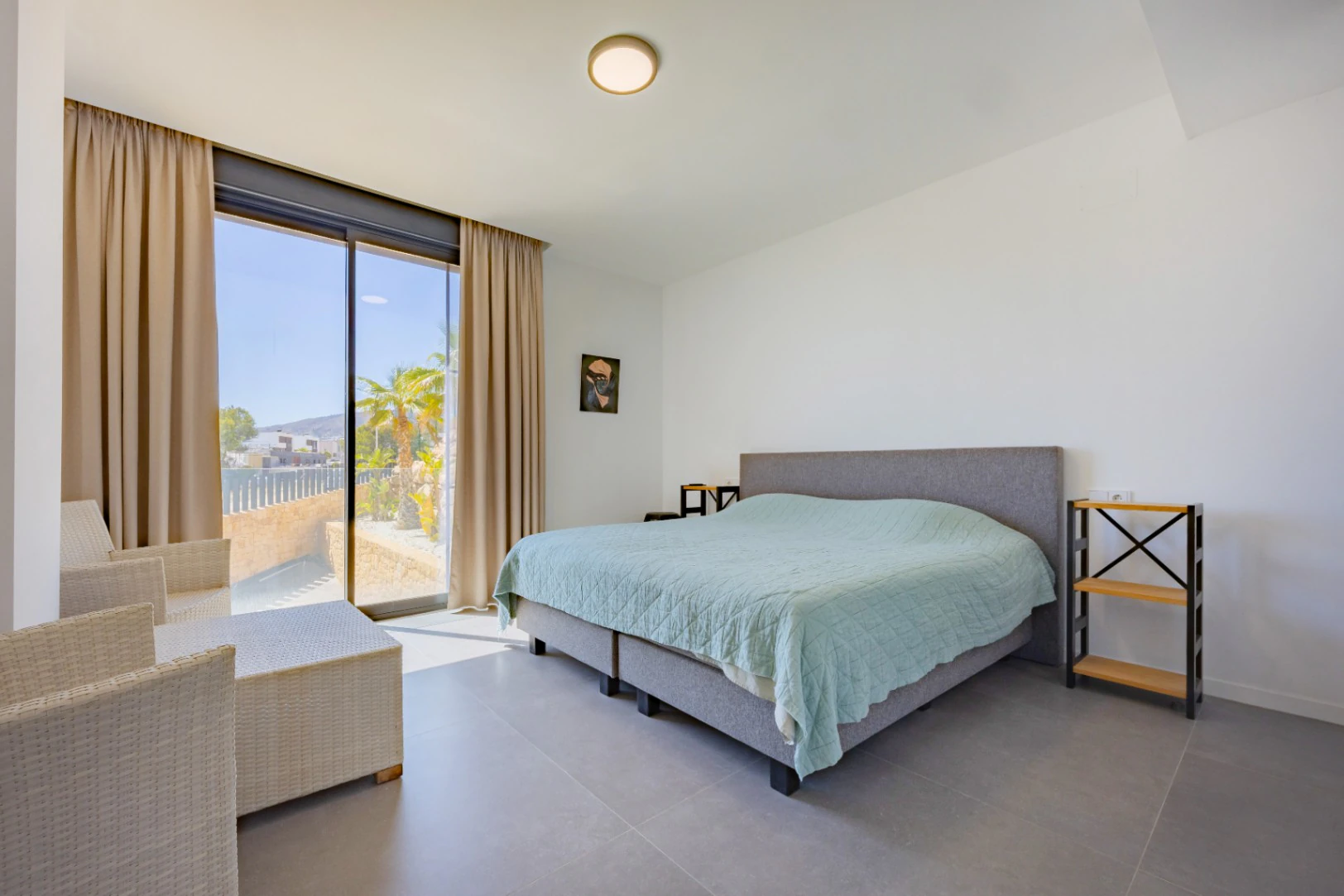 Villa de lujo con vistas panorámicas al skyline de Benidorm
