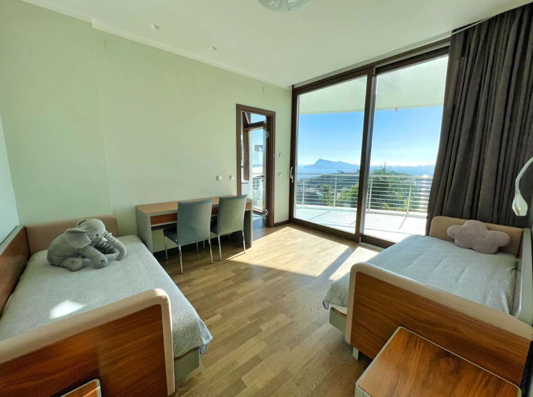 Villa de lujo con vistas panorámicas al mar en Altea Hills