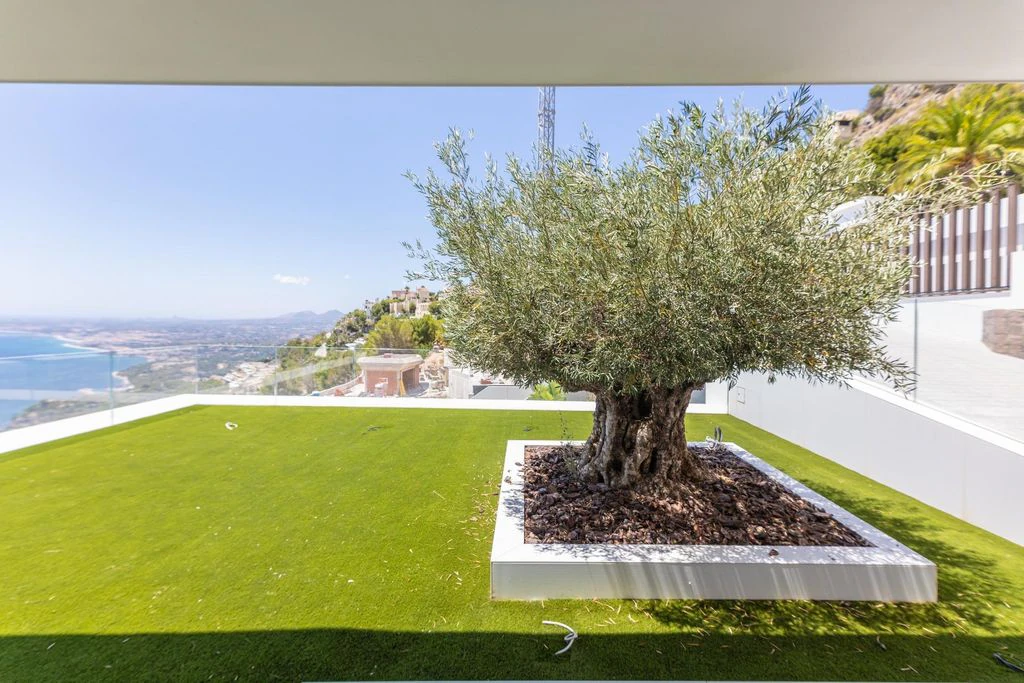 Villa de lujo en Altea Hills con vistas al mar, piscina y zona wellness