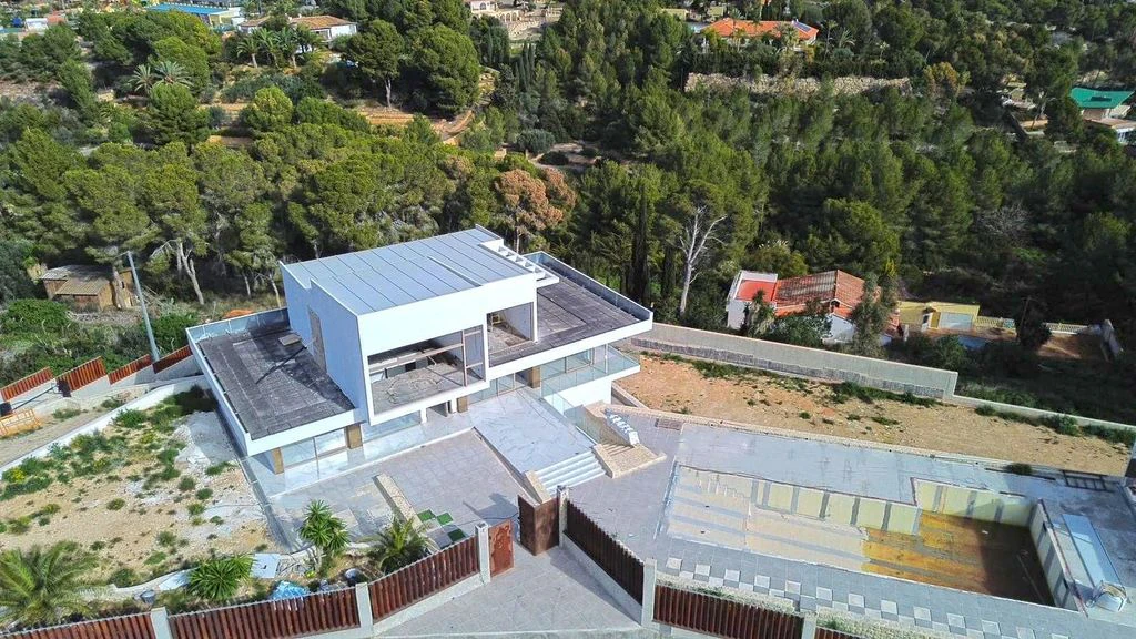 Villa de lujo con en zona tranquila y cerca de servicios Benidorm