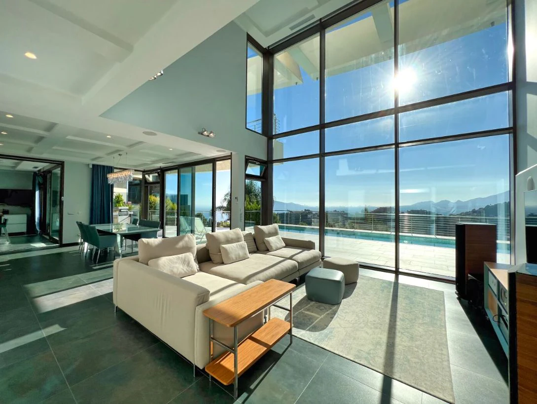 Villa de lujo con vistas panorámicas al mar en Altea Hills