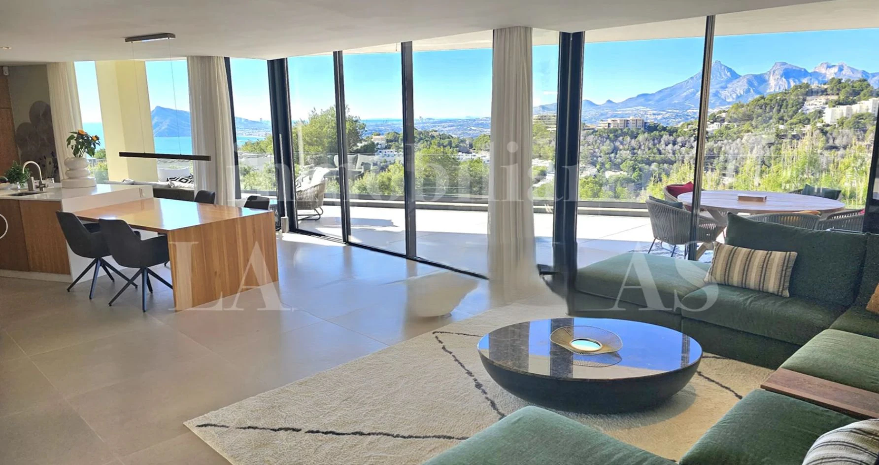 Lujosa villa contemporánea en Altea Hills con vistas al mar y piscina climatizada