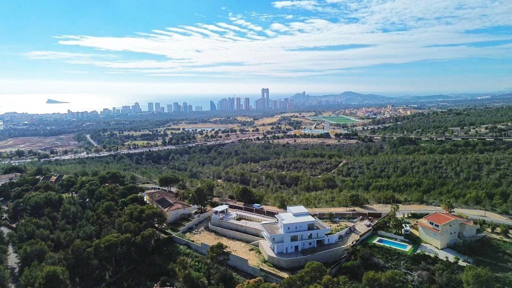 Villa de lujo con en zona tranquila y cerca de servicios Benidorm