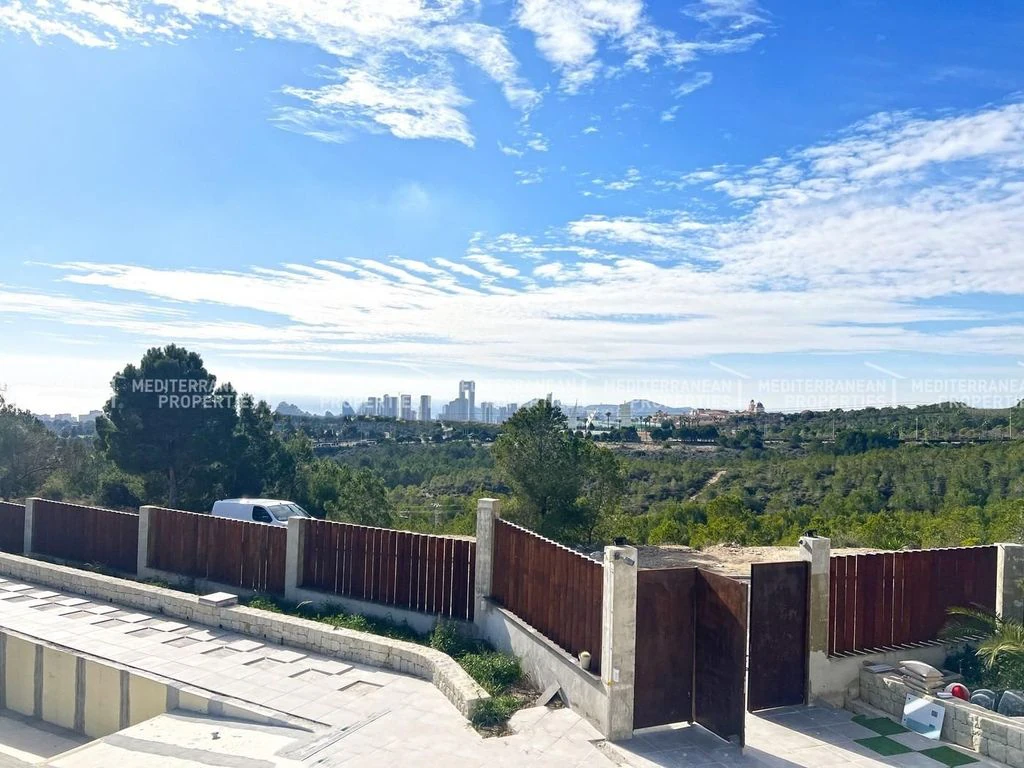 Villa de lujo con en zona tranquila y cerca de servicios Benidorm
