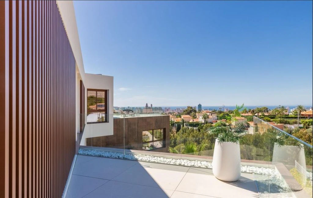 Villa moderna de lujo con vistas al mar en Benidorm