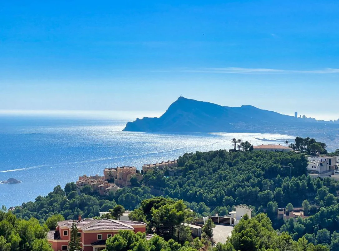 Villa de lujo con vistas panorámicas al mar en Altea Hills