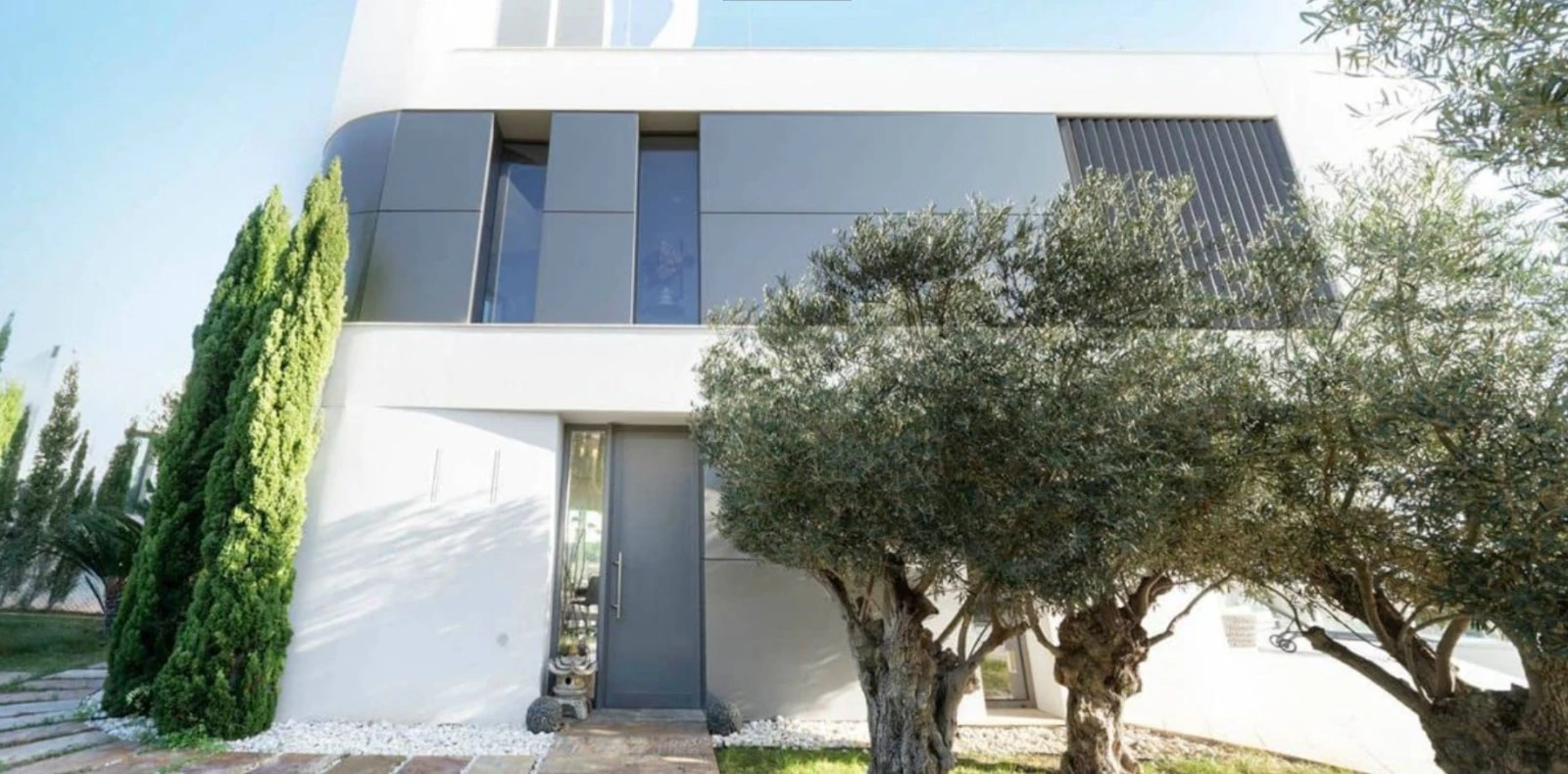 Villa de lujo en Sierra Cortina con piscina privada y vistas cerca de Benidorm