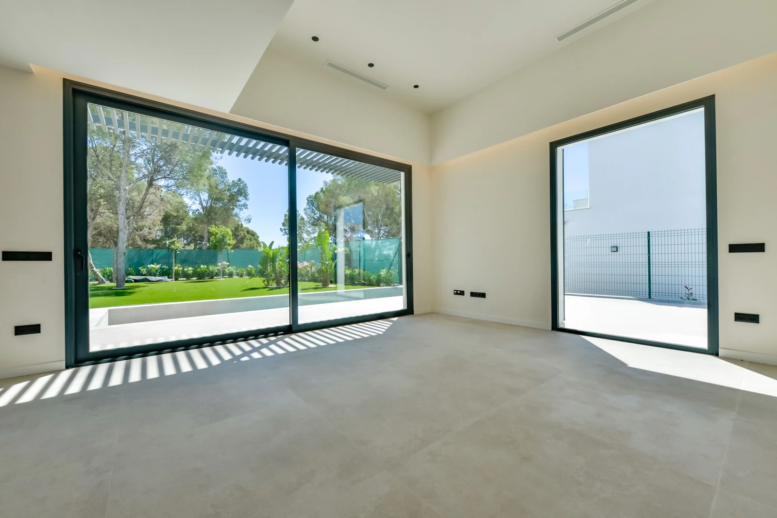 Obra nueva de villa moderna en venta en Finestrat, Sierra Cortina