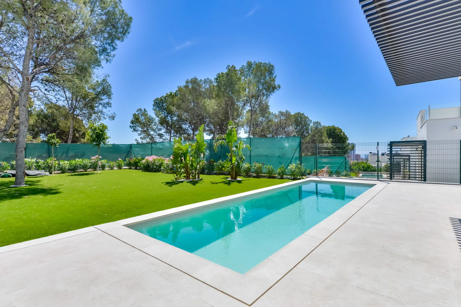 Obra nueva de villa moderna en venta en Finestrat, Sierra Cortina