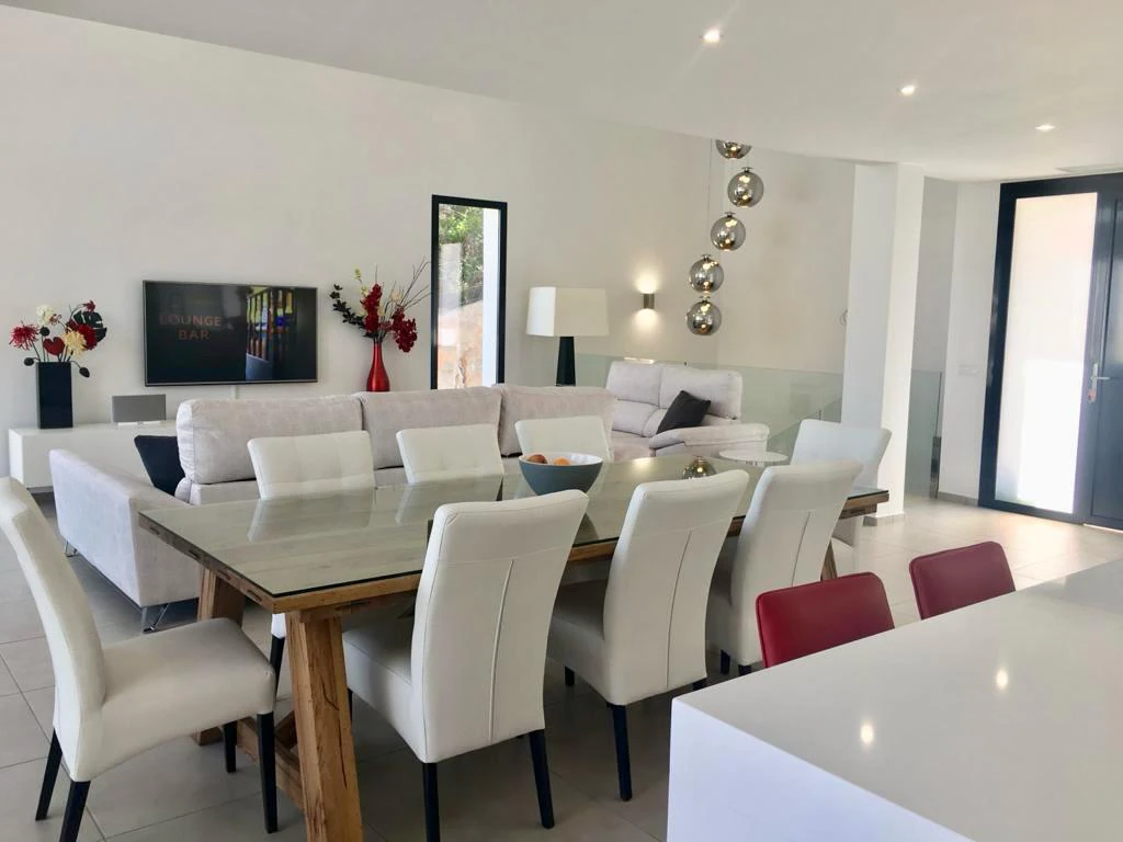 Moderne Mediterrane Villa met Panoramisch Uitzicht op Zee in La Sella