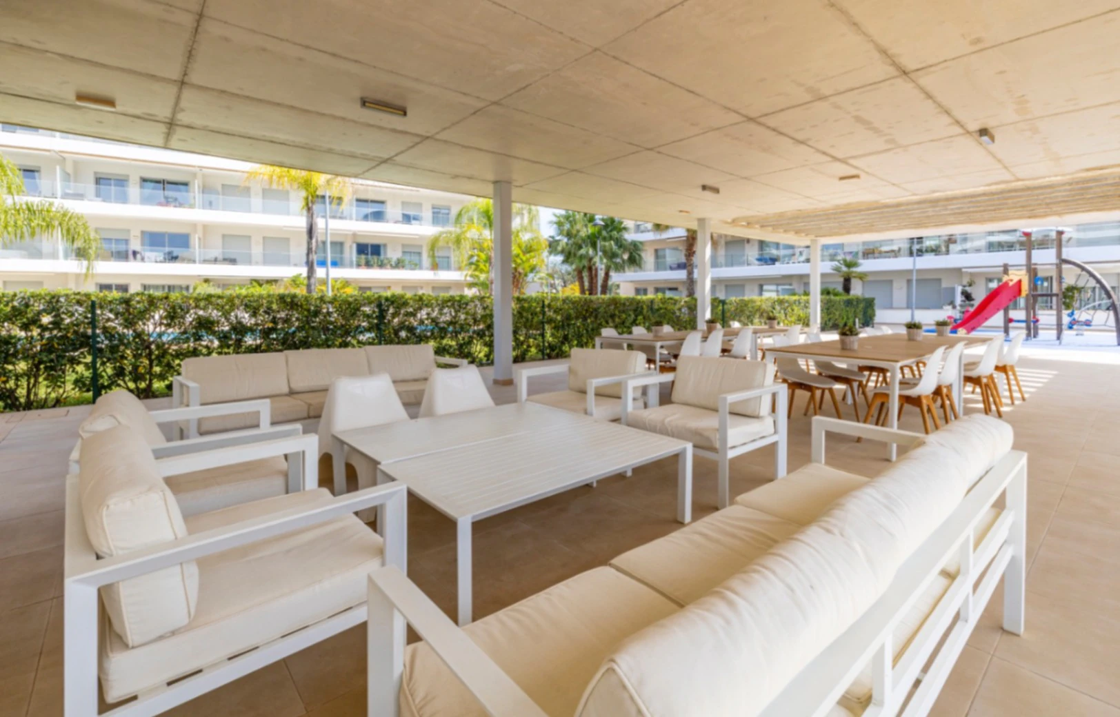 Exclusive penthouse with private solarium and panoramic views at the Dénia Nautical Club