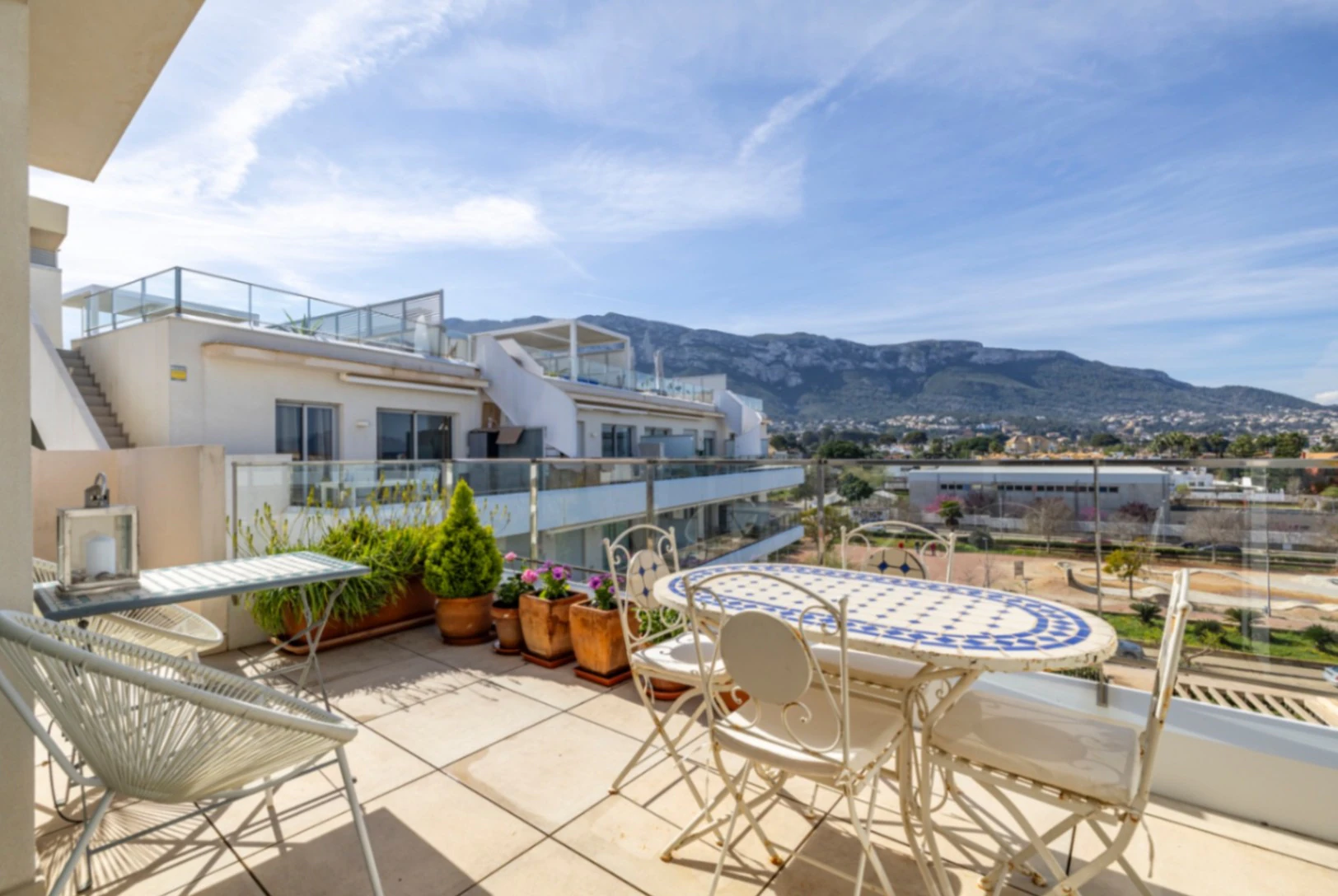 Exclusive penthouse with private solarium and panoramic views at the Dénia Nautical Club