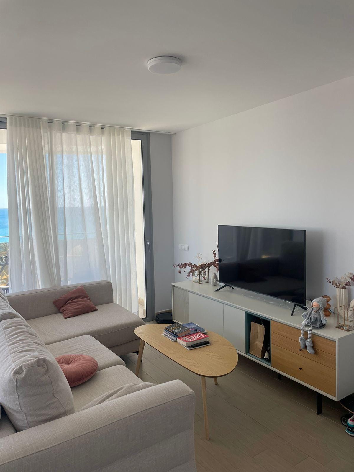 SE VENDE AMPLIO APARTAMENTO EN EL PUERTO DE CALPE