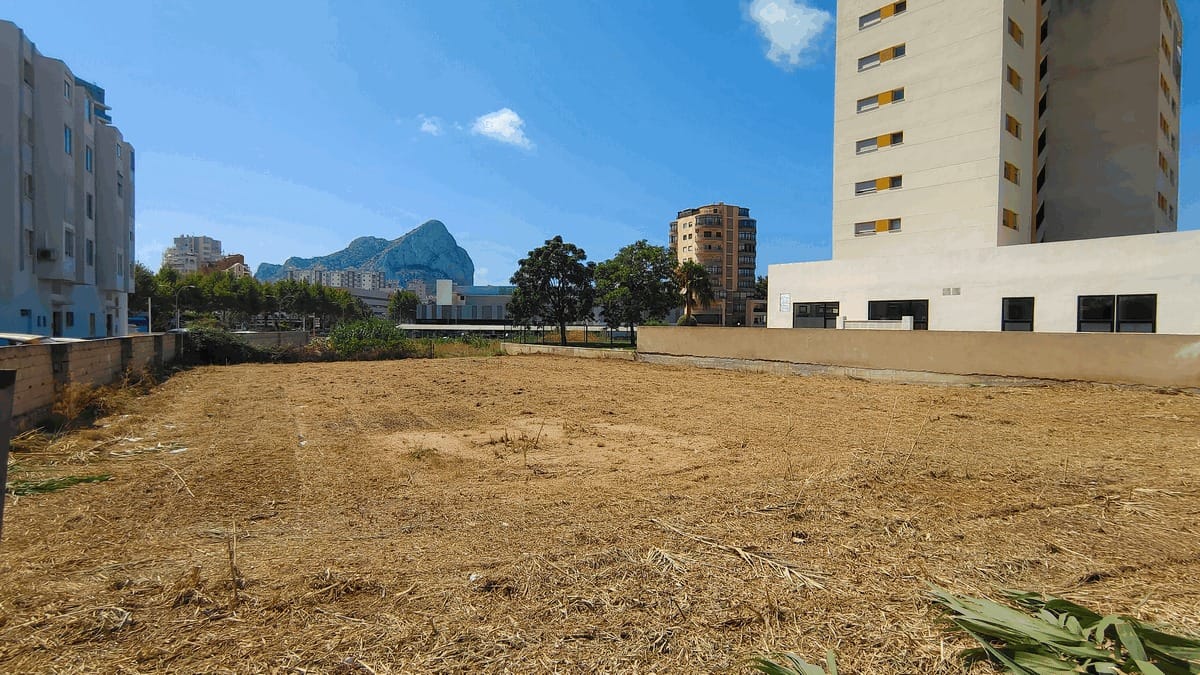Parcela de Alto Potencial Edificable junto a la Playa La Fossa, Calpe
