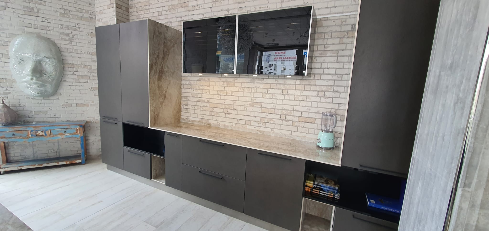 Fantástico local comercial en pleno corazón de Alfaz del Pi.