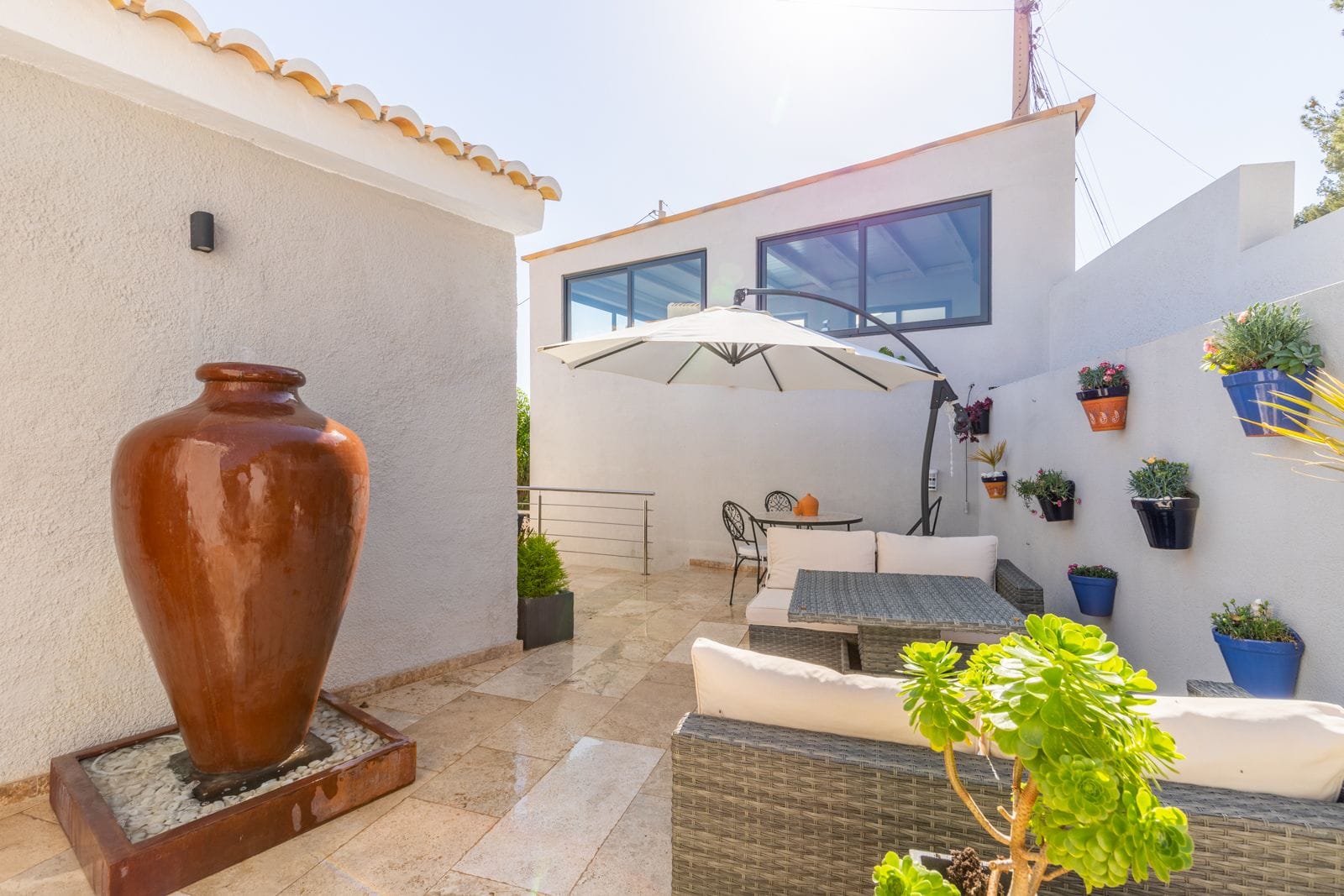 Villa moderna con vistas al mar a la venta en Calpe