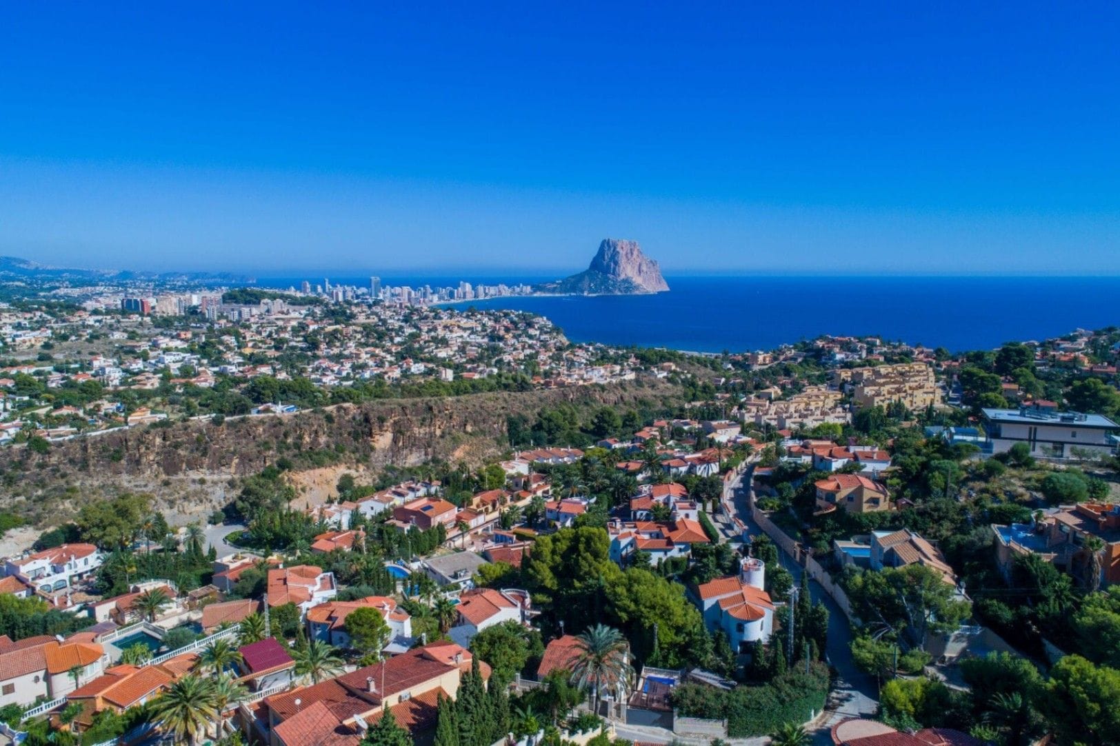 Villa moderna con vistas al mar a la venta en Calpe