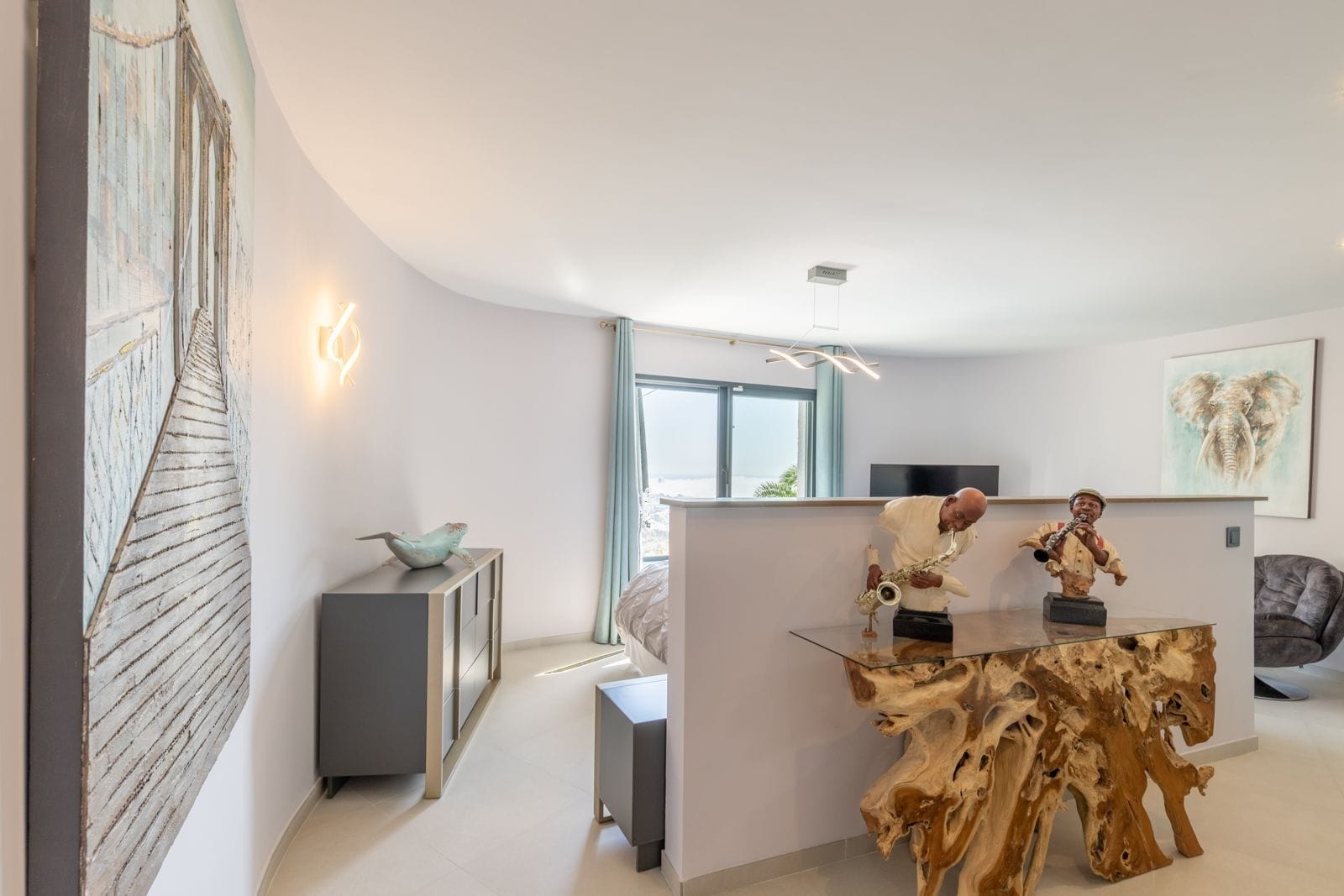 Villa moderna con vistas al mar a la venta en Calpe