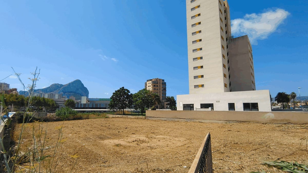 Parcela de Alto Potencial Edificable junto a la Playa La Fossa, Calpe
