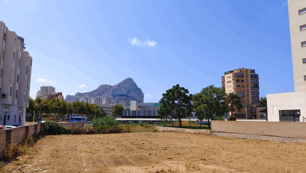 Parcela de Alto Potencial Edificable junto a la Playa La Fossa, Calpe