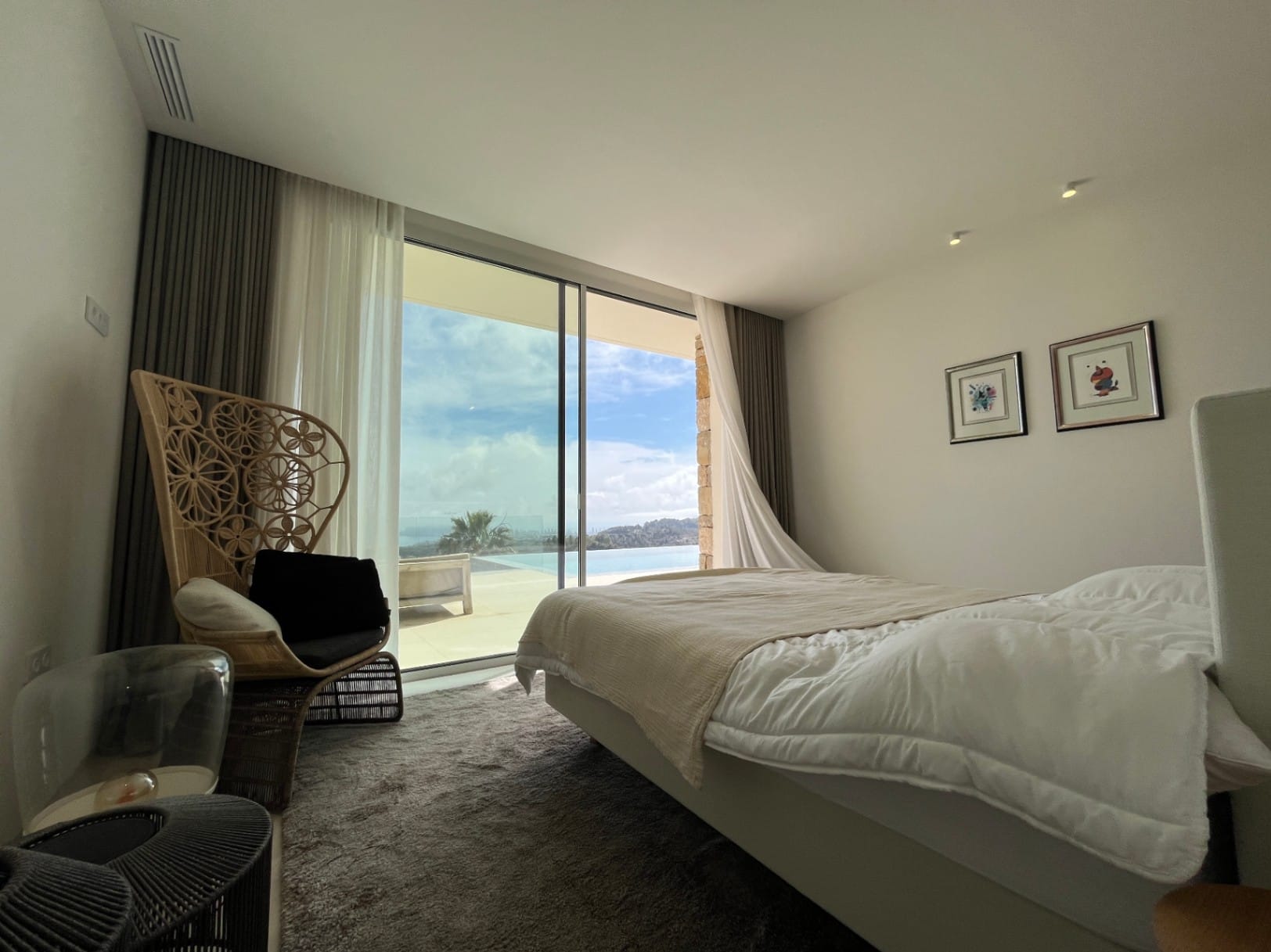 ESPECTACULAR VILLA CON TODO LOS LUJOS CONSTRUIDO Y VENDIDO POR GH COSTA BLANCA