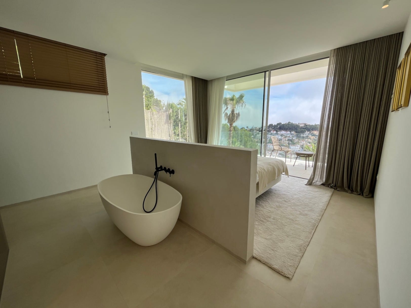 ESPECTACULAR VILLA CON TODO LOS LUJOS CONSTRUIDO Y VENDIDO POR GH COSTA BLANCA