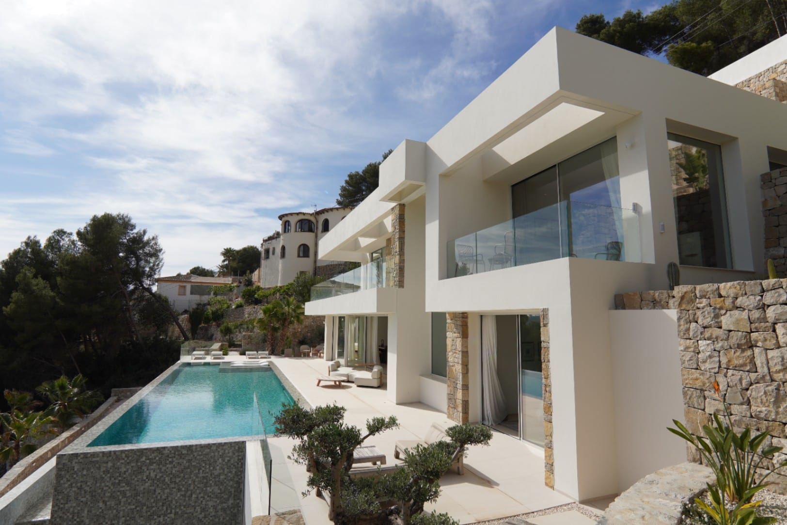 ESPECTACULAR VILLA CON TODO LOS LUJOS CONSTRUIDO Y VENDIDO POR GH COSTA BLANCA
