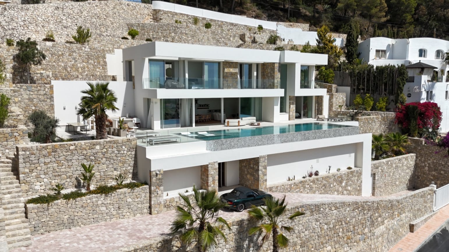 ESPECTACULAR VILLA CON TODO LOS LUJOS CONSTRUIDO Y VENDIDO POR GH COSTA BLANCA