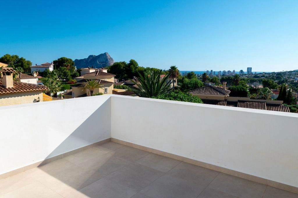 Villa premium en Calpe: arquitectura moderna, vistas al mar y lujo