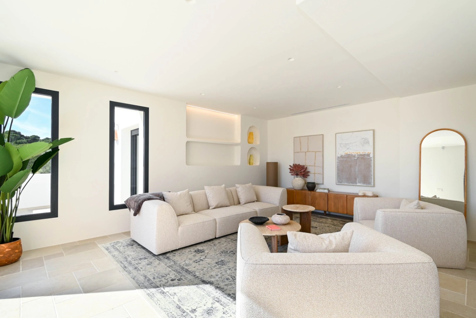 Villa de Obra Nueva de Alta Gama con Características Premium en Ubicación Privilegiada en Moraira