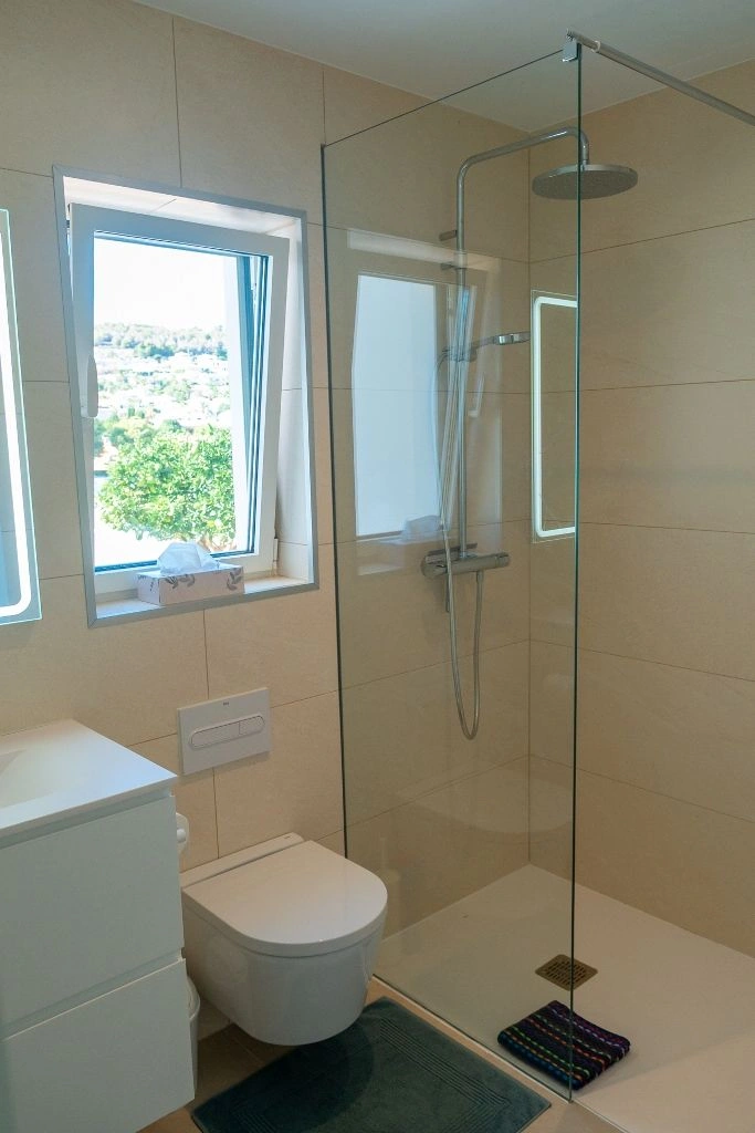 Villa premium en Calpe: arquitectura moderna, vistas al mar y lujo