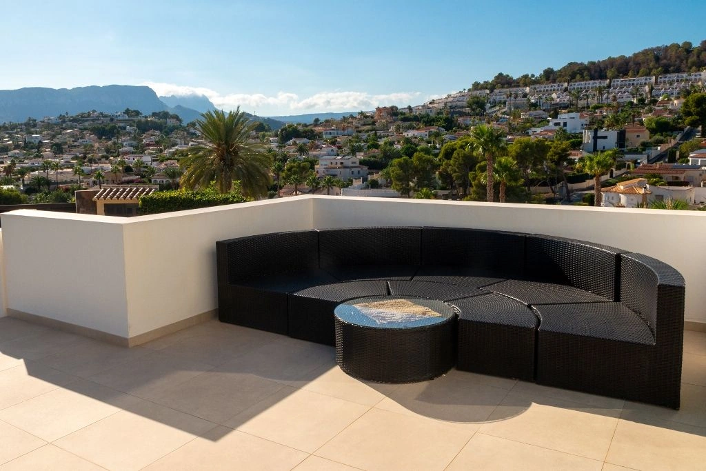 Villa premium en Calpe: arquitectura moderna, vistas al mar y lujo