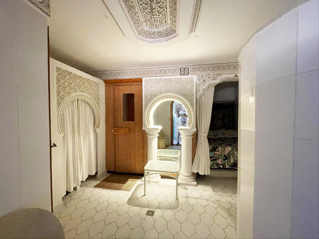 Impresionante Villa en Venta en Benissa Costa con 5 Viviendas Independientes – ¡Una Gran Oportunidad!