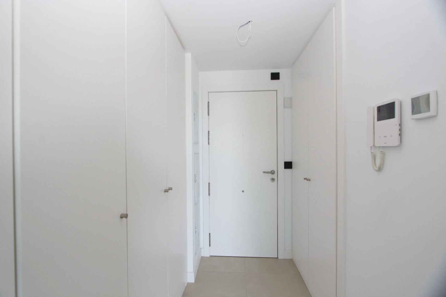 ¡Oferta exclusiva! Ático con solárium y vistas al mar en Calpe – Parking extra incluido