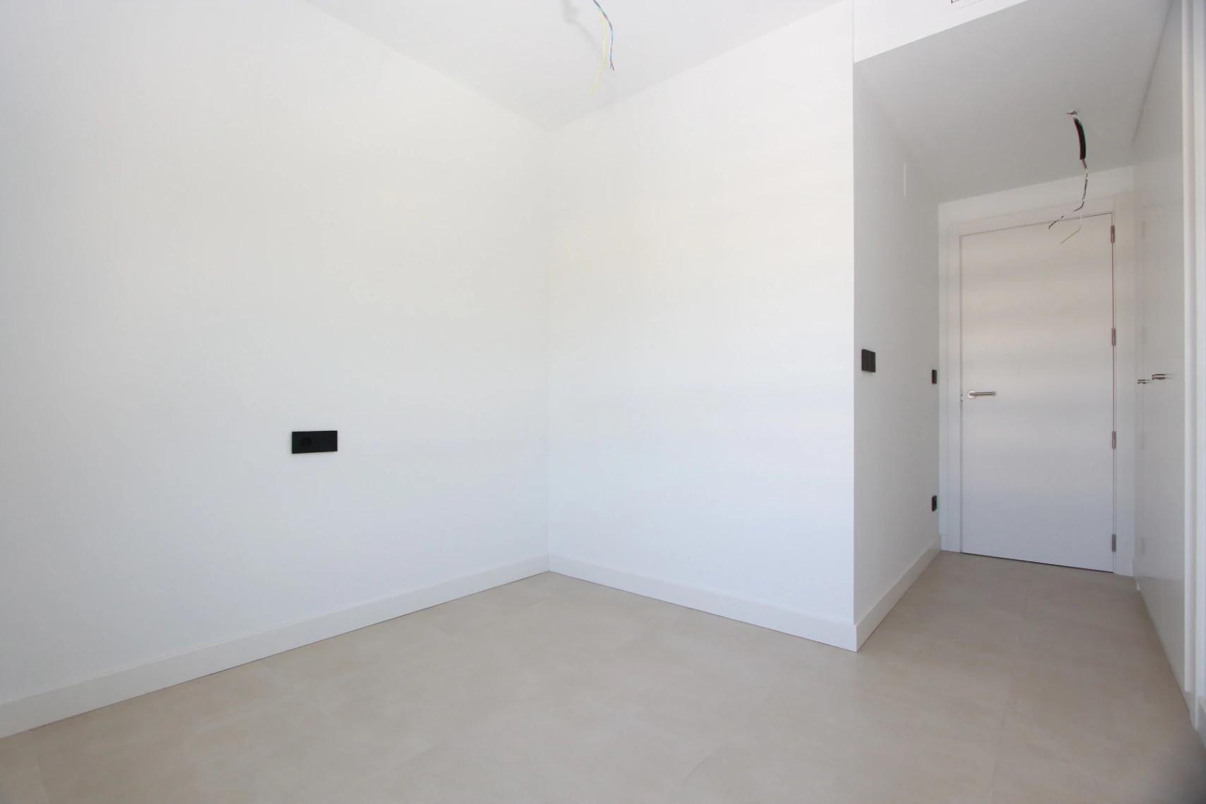 Vive el Mediterráneo: Ático con solárium privado y vistas al mar en Calpe