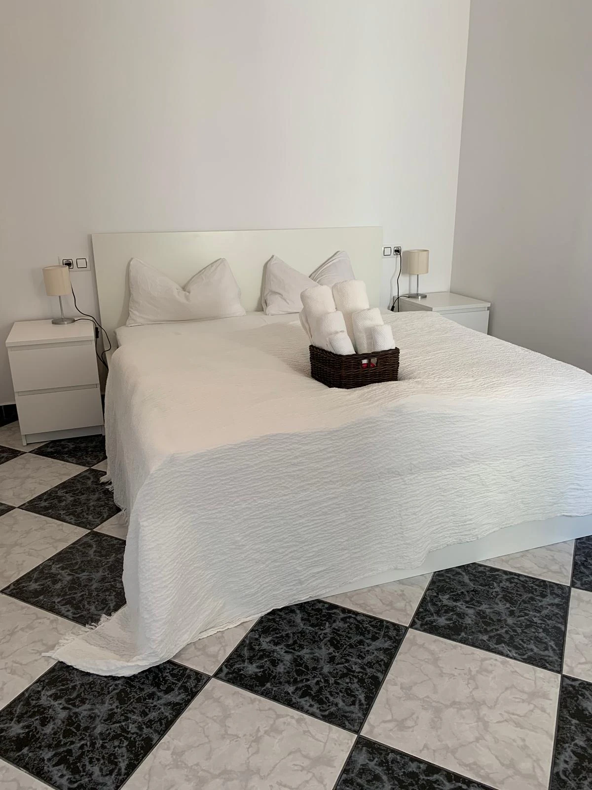 Villa de lujo contemporánea con vistas infinitas al mar, piscina infinity y privacidad total en Calpe