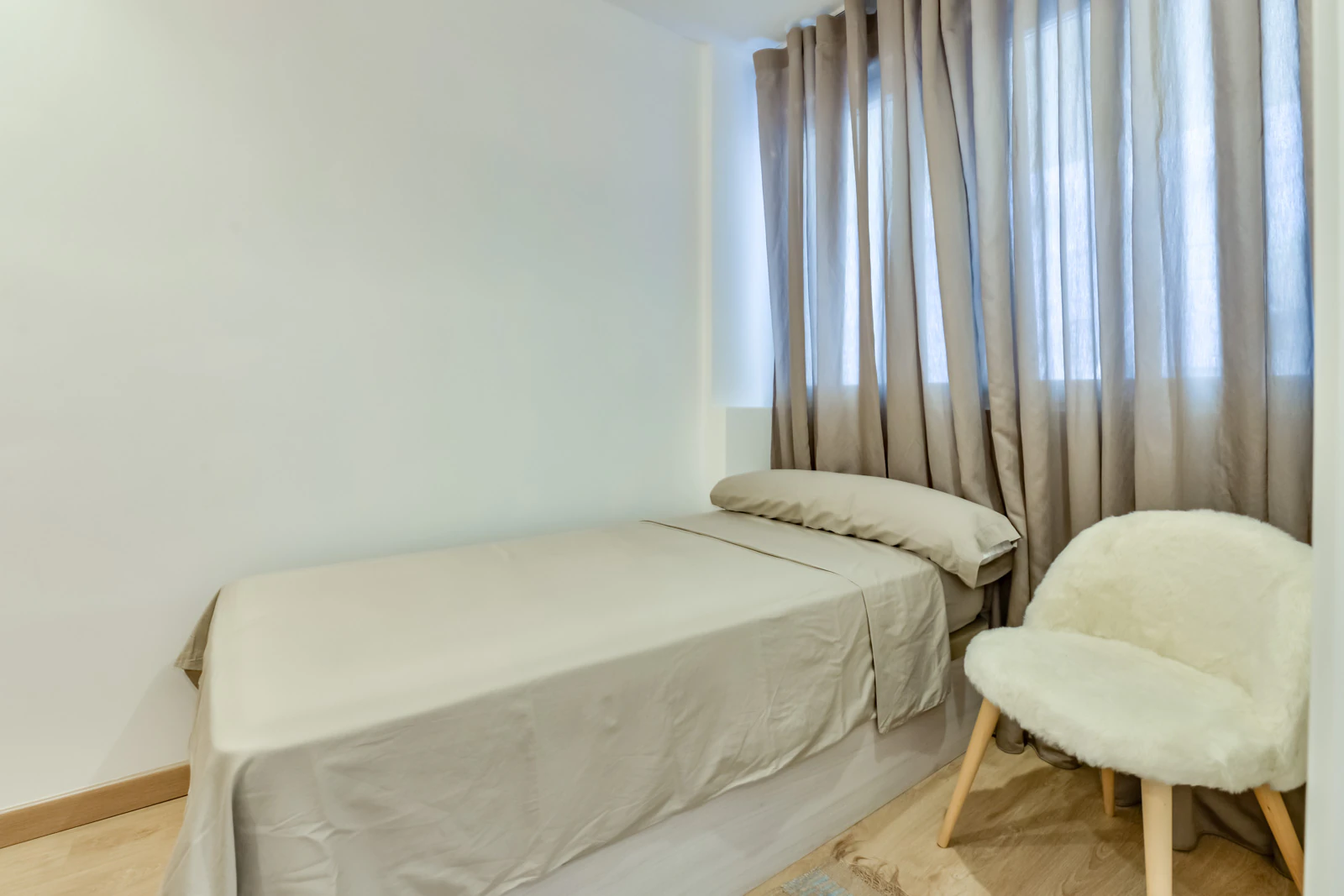 Amplio Dúplex en Primera Línea de Mar en Altea con Estudio para Invitados y Piscina – Mascarat