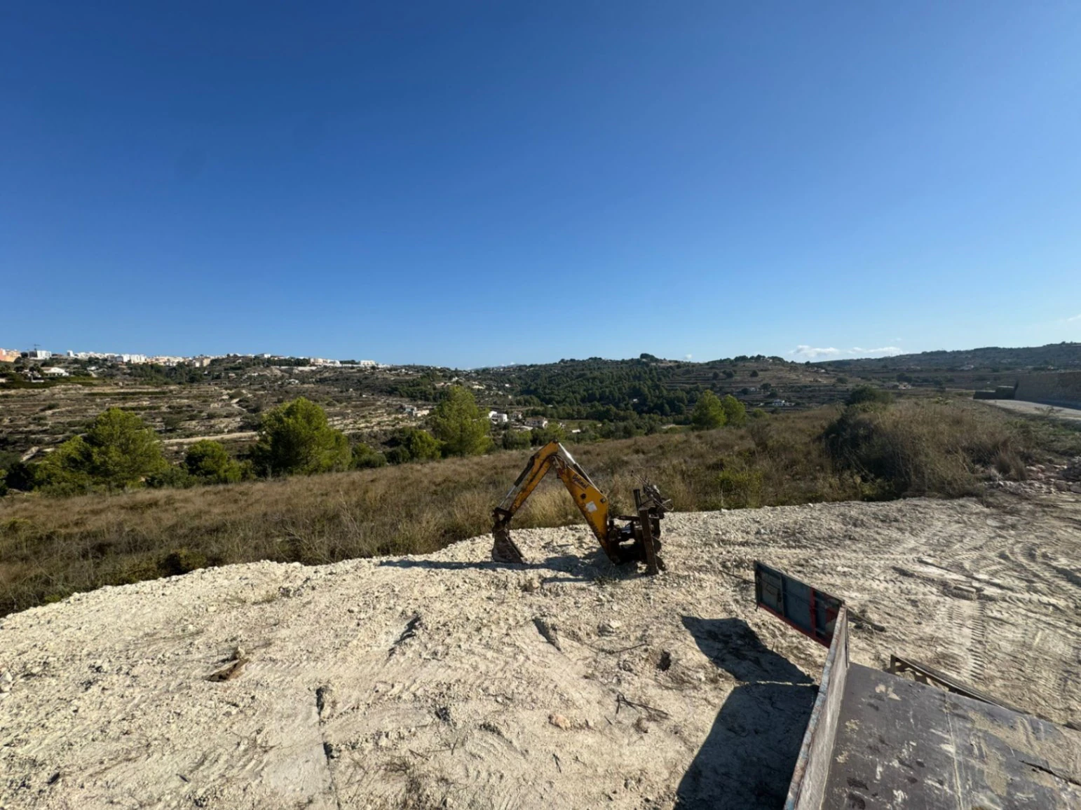 Parcela Rústica con Vistas al Mar en Venta en la Zona Calpe–Benissa